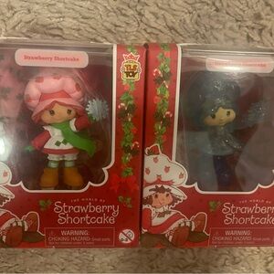 Strawberry Shortcake and Friend Figures Holiday edition strawberry shortcake